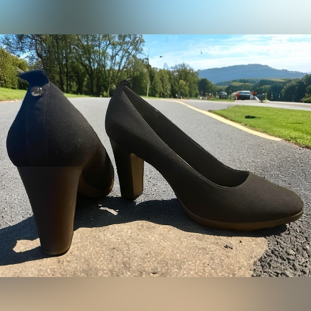 JENN ARDOR Size 10 Closed Round Toe Block High Heels 3 inch black Pump Shoes